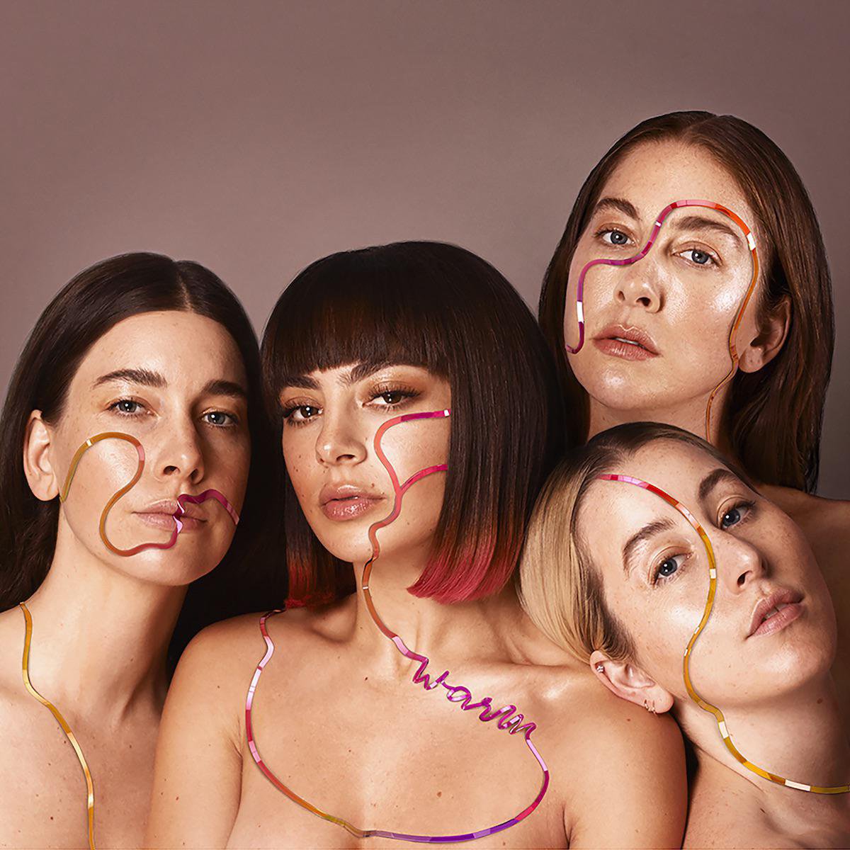 chamacoperr0's tweet photo. Recordando la era Charli (2019) de Charli xcx, fueron buenos tiempos https://t.co/8pvml8WNEf