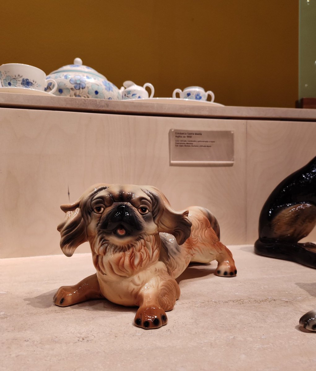 emmsabela's tweet photo. El highlight d mi día fue tomarle foto a platos d ceramica https://t.co/wDZKvyTcGh
