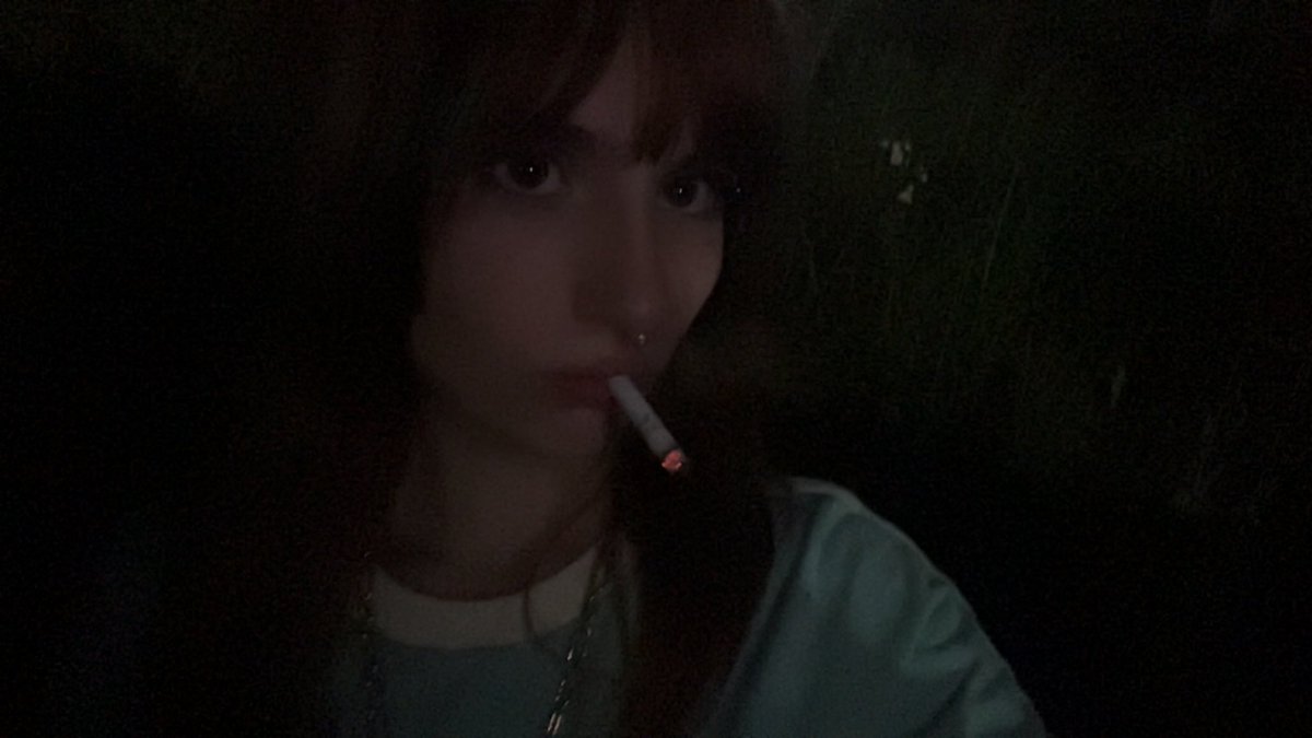 pawntyline's tweet photo. 🚬 https://t.co/lISnJeKLVg