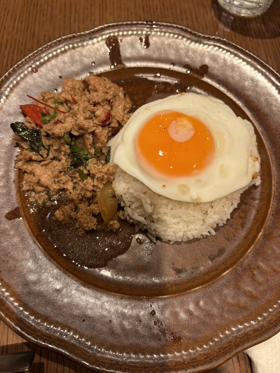 koriejitsu's tweet photo. @sanshigosei えーっ、めちゃ美味しいよ〜
香辛料のスパイシーさがあるけど
めちゃ辛いってほどではないよ

大好きなので
外食でもいつも選んでしまう https://t.co/T4Clyrrf56