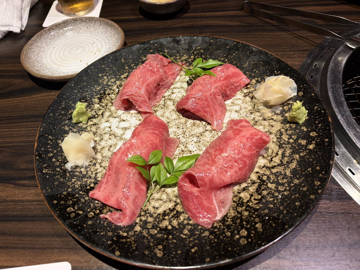 tarantarant's tweet photo. お肉 https://t.co/1GQZ09wuea