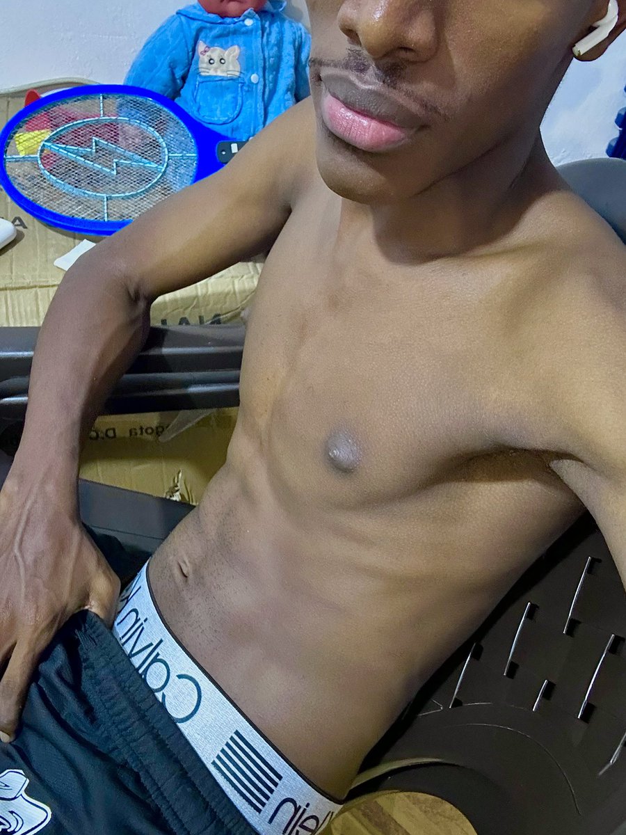 Anthony_Jr69's tweet photo. #flaco de 🍫
A ella le gustan los negritos…🎶🎵
#chudai 🔥 https://t.co/jK7T759J5m
