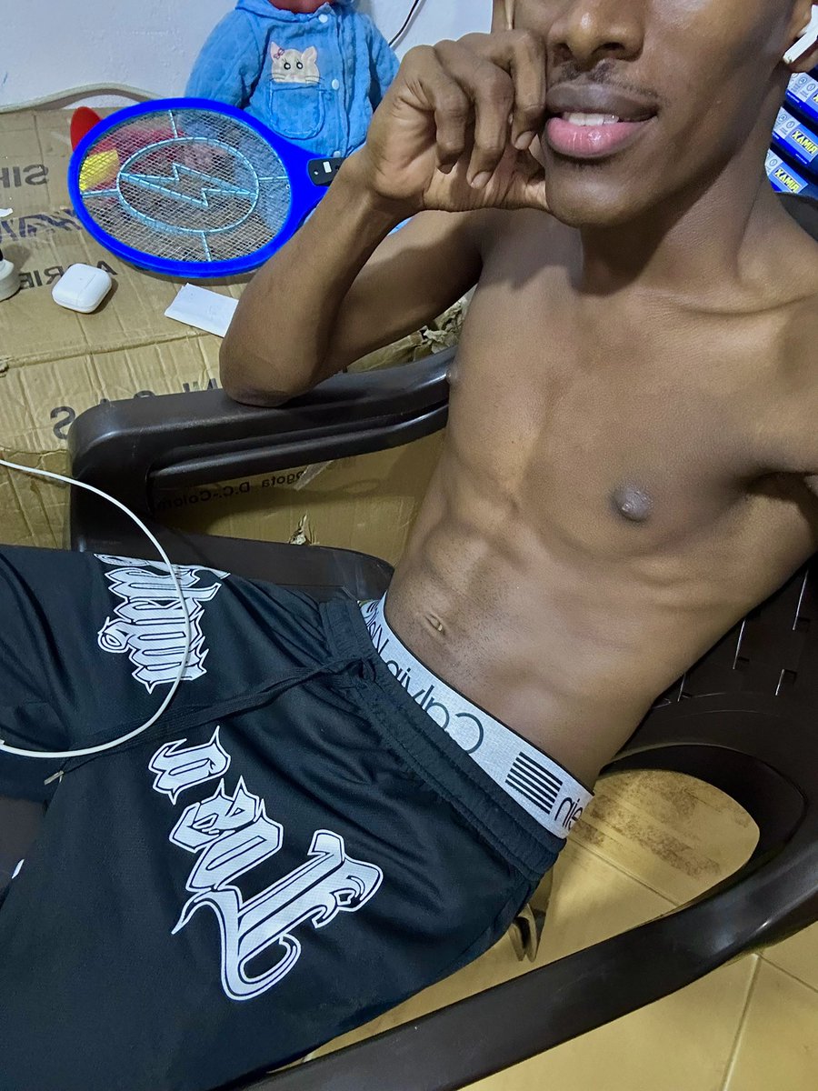 Anthony_Jr69's tweet photo. #flaco de 🍫
A ella le gustan los negritos…🎶🎵
#chudai 🔥 https://t.co/jK7T759J5m