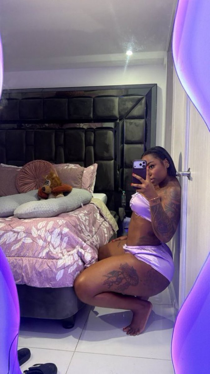 PrincessKaykat's tweet photo. Being broke for me just feels too good

Open your wallet and give in to temptation…you might just have the ultimate orgasm💦

#Catfish #findom #catfishfindom #homewrecker #paypig https://t.co/JTdGMXxAwM