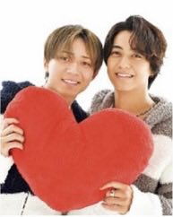 tnrrrk's tweet photo. HAPPYバレンタインBOOK もこもこ密着ショット
#永瀬廉 #髙橋海人 https://t.co/8zl77OqQBU