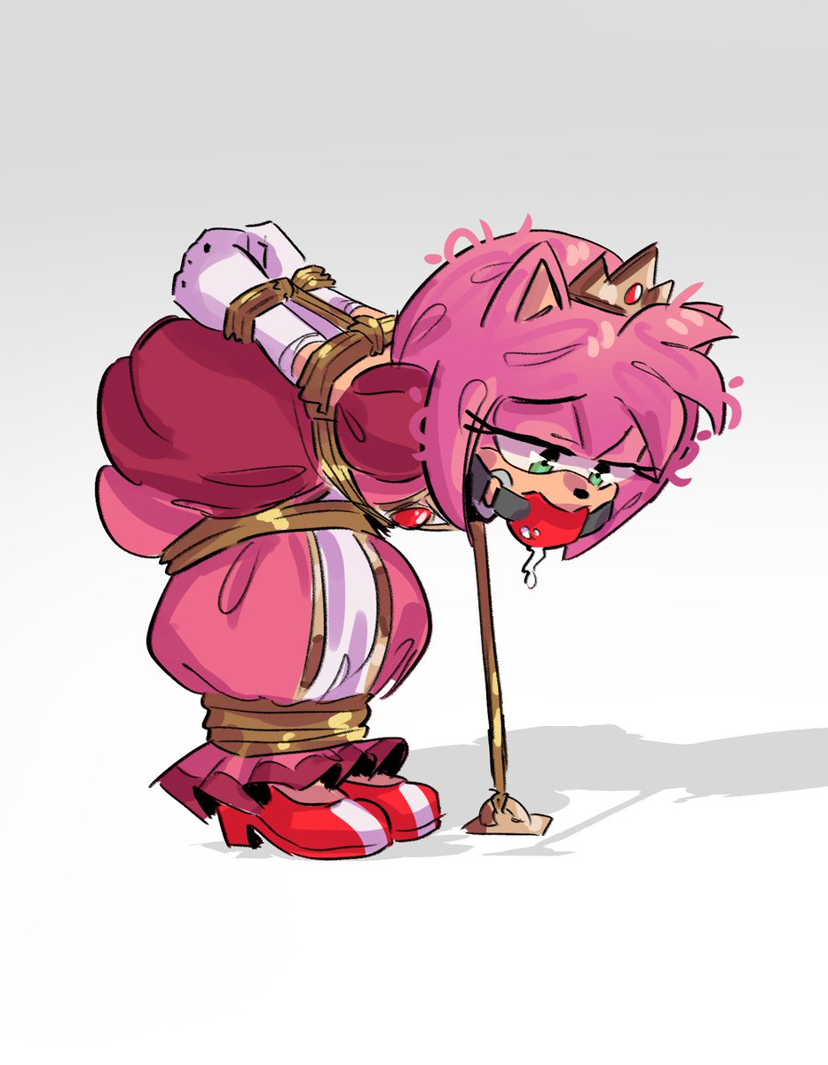 toasterdoesart's tweet photo. Final repost of the day! If you wanna see the rest of my stuff, it'll all be posted here eventually, however everything can be viewed on my DeviantArt! The ones posted here will be updated with gag alts and the like, so look still out for those :) https://t.co/LwGPaFD7P7