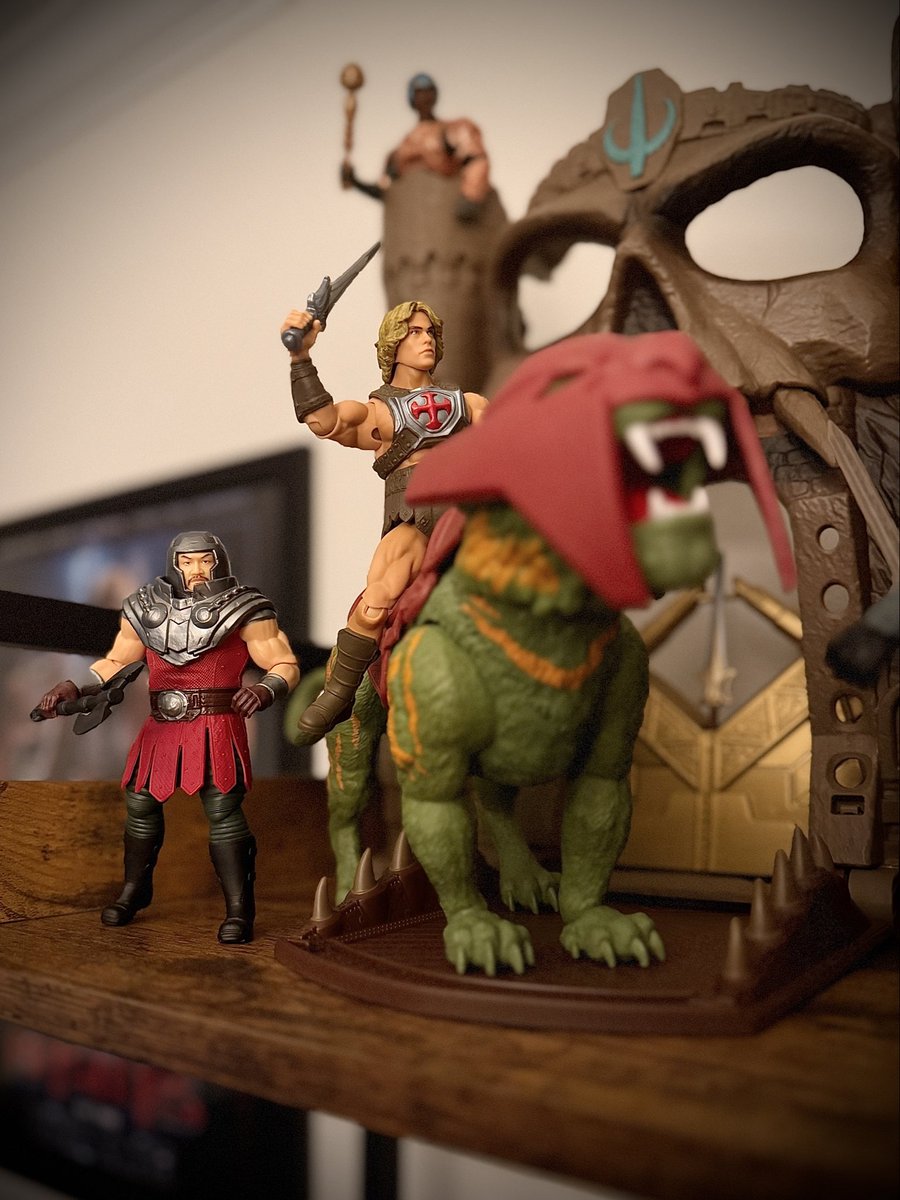 daniel_dias's tweet photo. Couldn’t resist taking a couple of quick shots while setting up my new @mastersmovie Core figures. Proper photos tomorrow. https://t.co/LI2cRhSnyX
