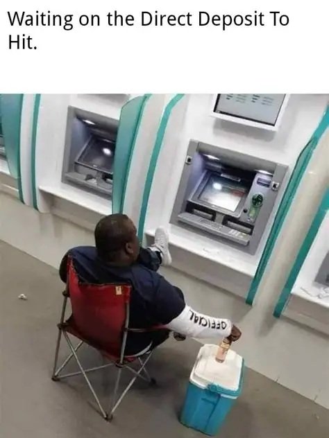Neilfan12's tweet photo. 🏧💸💰 #BankDeposit #Ready to #Spend 🏃‍♂️💸🏧 https://t.co/KytTKzvwFc