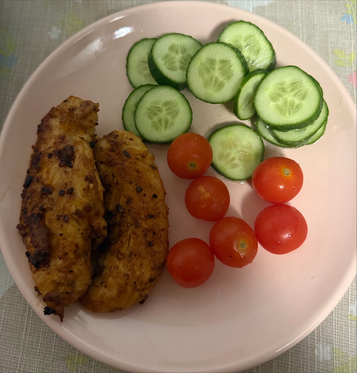 Itssybitsy's tweet photo. Eating fresh does feel good https://t.co/9CBbKa5EBG