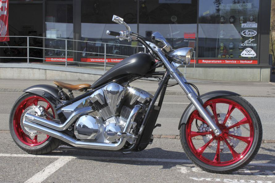 Moto_History's tweet photo. This custom Honda Fury with the bicycle type seat, painted wheels, special pipes, and pulled back bars, looks more custom than it is.  #honda  #custommotorcycles  #choppermotorcycles  #streetcustom  #cruiser  #motorcyclecruiser https://t.co/FCBmpiBcPD