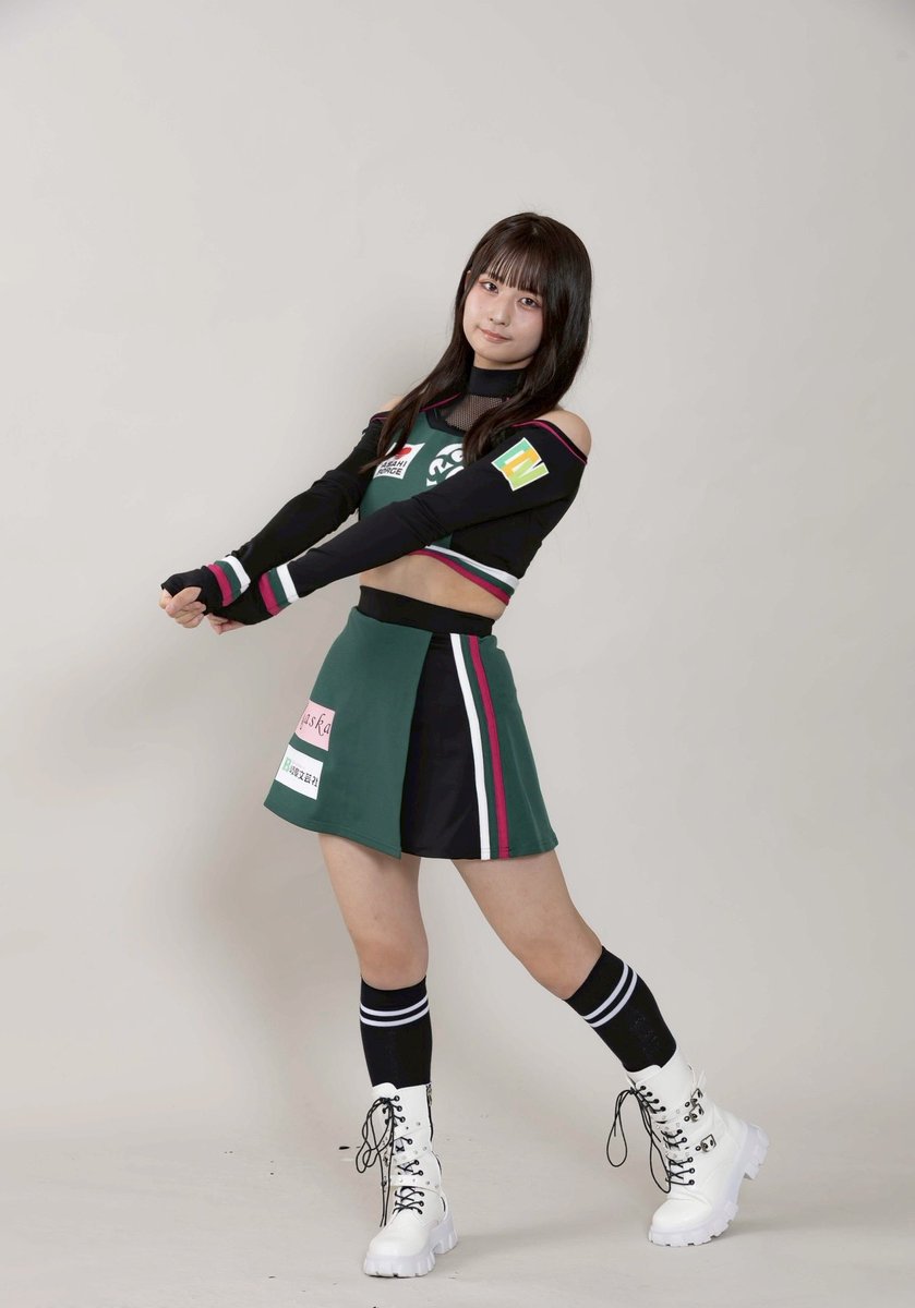 fcgifuGGG's tweet photo. #MIYU🐴

こんにちは！

セミの鳴き声を聞くと、「夏が来たな」と実感します🌻🍉

プールに海、花火にBBQ…
夏ならではの楽しみがいっぱいですね💕︎
なにをして過ごそうかな💭

そして、26/27シーズンのユニフォームが届きました💚

リハーサルも始まり、本当に開幕するのが楽しみです！

#fcgifu https://t.co/VV0uNGWRQC