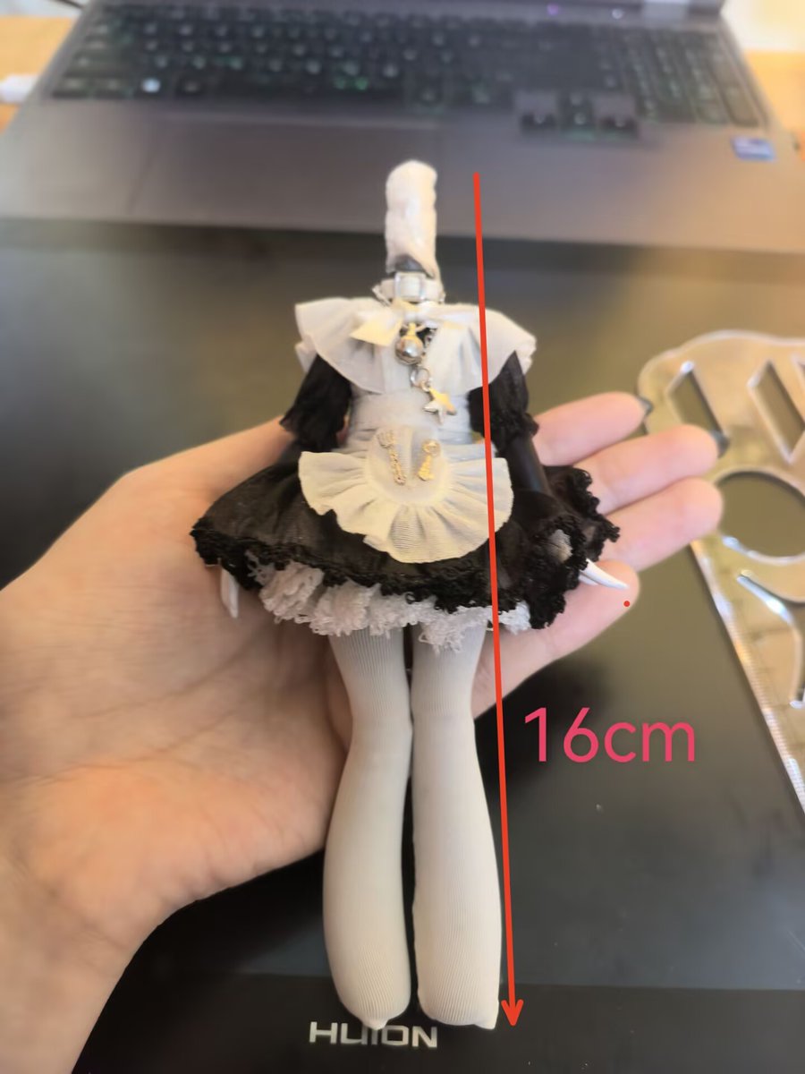 _CONFEX's tweet photo. @seonyangcat the head is originally and specially  made for the body in the picture,BUT it  can fit most bjd body length about  14cm tall and neck diameter no bigger than 9mm in fact . no specific body is needed , but different  body tpyes need your flexible adjustment. https://t.co/S5Mrig3Wcn