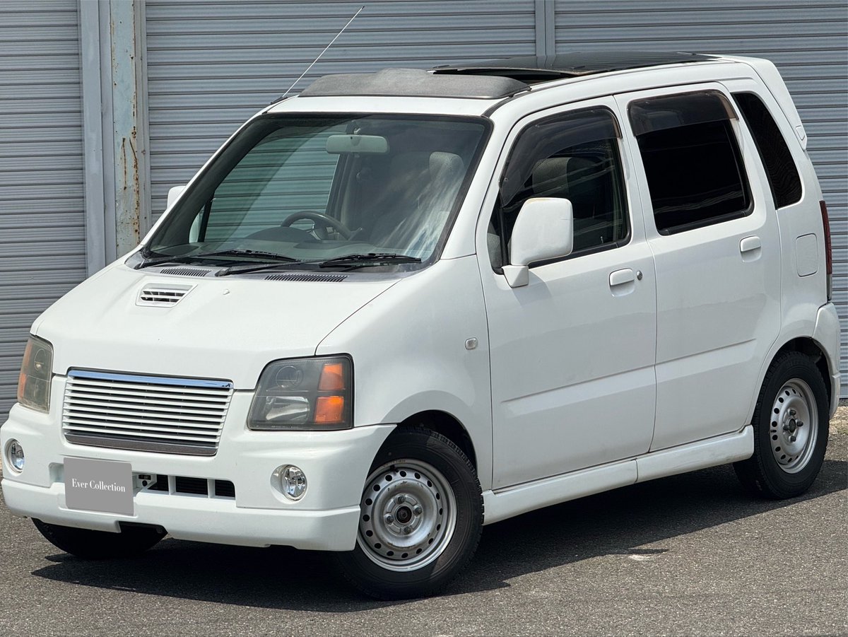 EverSpirit1986's tweet photo. 【New Stock】@滋賀 

1999年
スズキ ワゴンR【RR】
車検無し
14万km

🌟激レアオプション𝑺𝑼𝑵𝑹𝑶𝑶𝑭🌟

初期型にのみオプション設定がある純正サンルーフ☀️勿論バッチリ動作します👌

しれっと今高騰してるスペアナデッキと純正吊り下げリアスピーカー付📢

19.8万円にて https://t.co/JTPK1owZFq