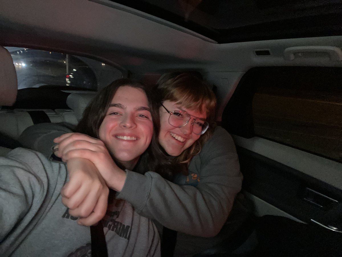 Odnockd's tweet photo. Happy anniversary to the one that made me realize how amazing love is:) thank you for 5 amazing years honey, i hope for so many more i get to spend with u:) i love you with all of my heart and more<3
p.s. they should propose soon #ifyoulikeit #putaringonit 💍 https://t.co/QWkTeCOlWx