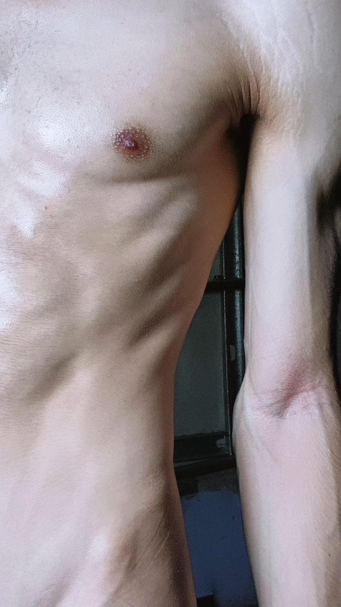 Manuelx85b's tweet photo. Voy hacer tu estrella porno #femboy #gay #chudai
@TwinksEdoMex https://t.co/oiGyRhwIRT