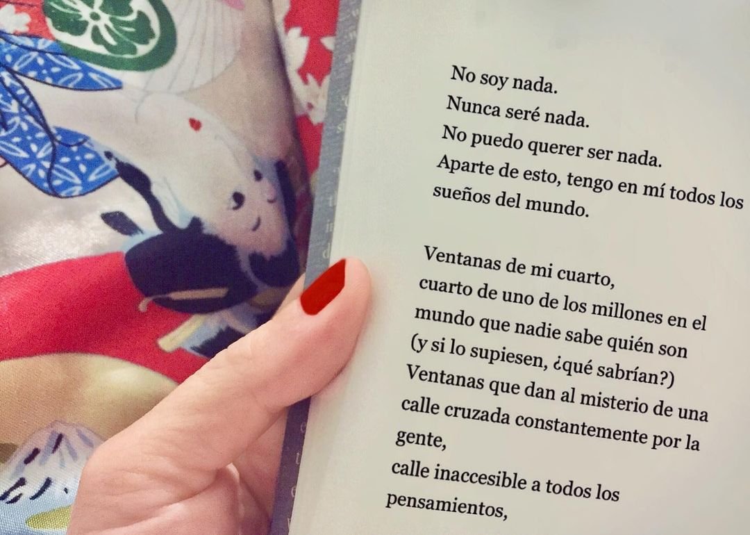 RodjaRohesia's tweet photo. Insomnio con Pessoa... https://t.co/cqXYN8DCV8