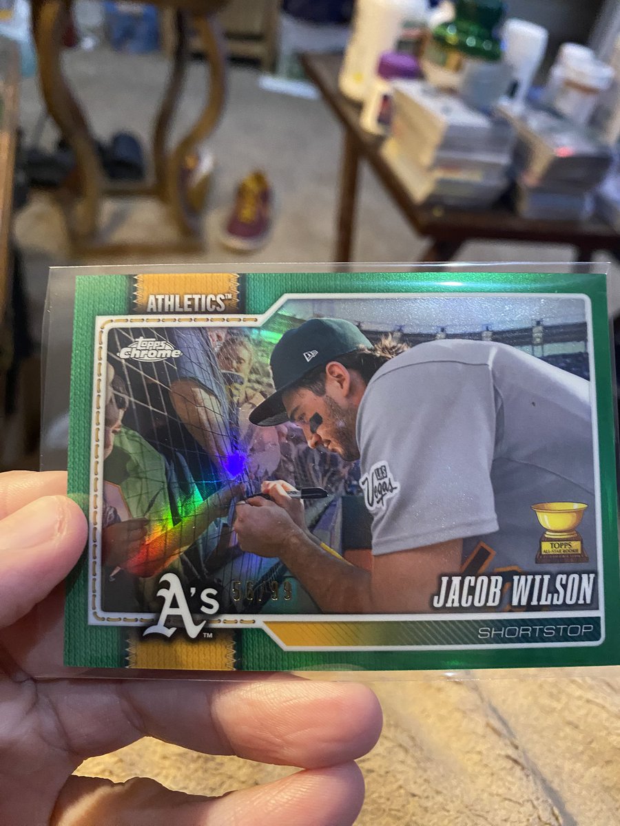 J_Stocks_'s tweet photo. @CardPurchaser Had to test my birthday luck theory with a Barnes and Noble value box 🔥🔥🔥 https://t.co/dunqu2ZhHi