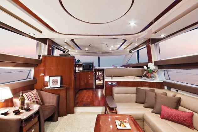 globalyachtex's tweet photo. The Meridian 441 Sedan delivers the perfect blend of style, comfort, and practicality. An open-concept salon, full-service galley, and spacious 2-stateroom, 2-head layout make every trip feel like home—whether you're cruising for the weekend or beyond. ⚓🛥️ #YachtLife https://t.co/ULKGNAwWsp