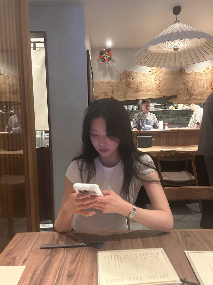 saveminju025's tweet photo. https://t.co/kGifKk65rL