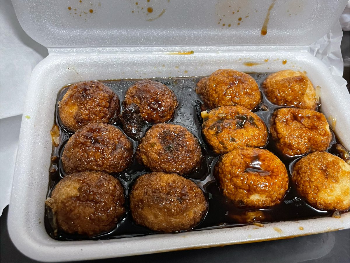 Geki0914's tweet photo. たこ焼き食すなり！ https://t.co/NMrCS9hBts