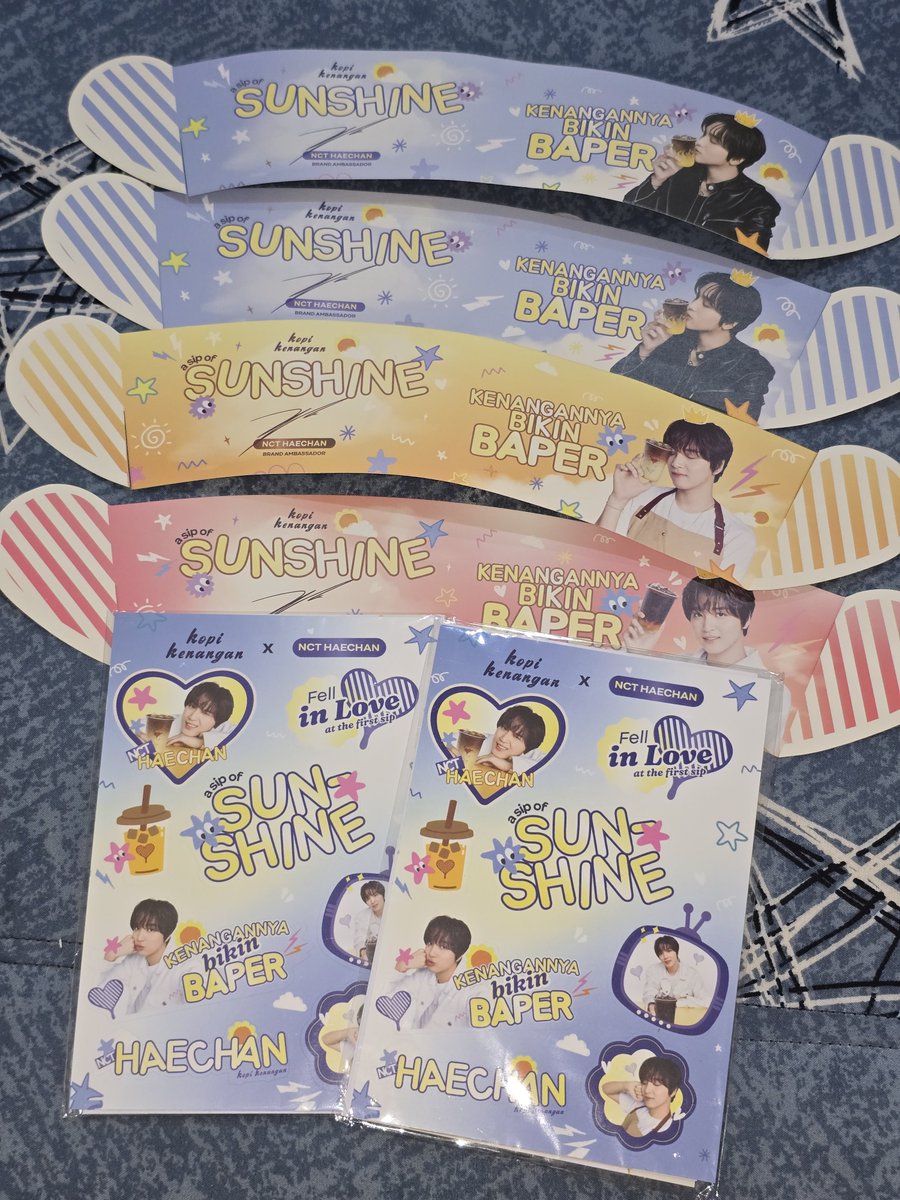 sfsgyu's tweet photo. ‼️SFS ONLY, PICK UP ONLY‼️

ada yang mau aku jajanin gift set haechan?? Untuk 1 orang aja yaa

Rt + like + reply varian yang kalian mau (banana latte/choco banana) sekalian detailnya ya (ex: less sugar/less coffee) + hashtag #KopiKenanganxNCTHAECHAN

Contoh:
Mau banana latte less coffee 
#KopiKenanganxNCTHAECHAN

Jam 12 atau jam 1an nanti aku gedor dm kalian