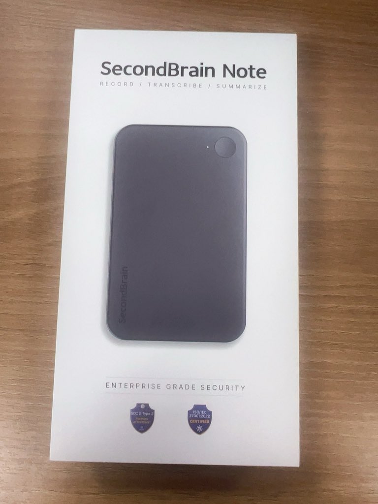 aigentlab's tweet photo. 서울 Genspark 행사에서 Genspark 엠바서더로 받은 SecondBrain Note AI Voice Recorder입니다.

앞으로 AI 바이브코딩 모임, AI 해커톤, 전자책 집필, AI 교육, 미팅 등 다양한 현장에서 직접 사용해볼 예정입니다.

AI 음성 기록과 자동 요약이 실제 업무 생산성을 얼마나 높여주는지 꼼꼼하게 테스트한 후 후기를 공유하겠습니다.

기대해주세요! 🚀

#Genspark #SecondBrain #AIAmbassador #AIRecorder #AIEducation #Hackathon