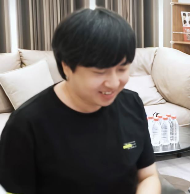 genshin_music's tweet photo. Happy birthday to our current maestro and incredibly talented lead composer: Yang Lee! The mastermind behind the Nod-Krai main theme (along its many variations), Whisper of Domus Aurea, Night's Crown of Flowers and many others!

What are some of your favorite tracks by him? https://t.co/sxugcdYG1N