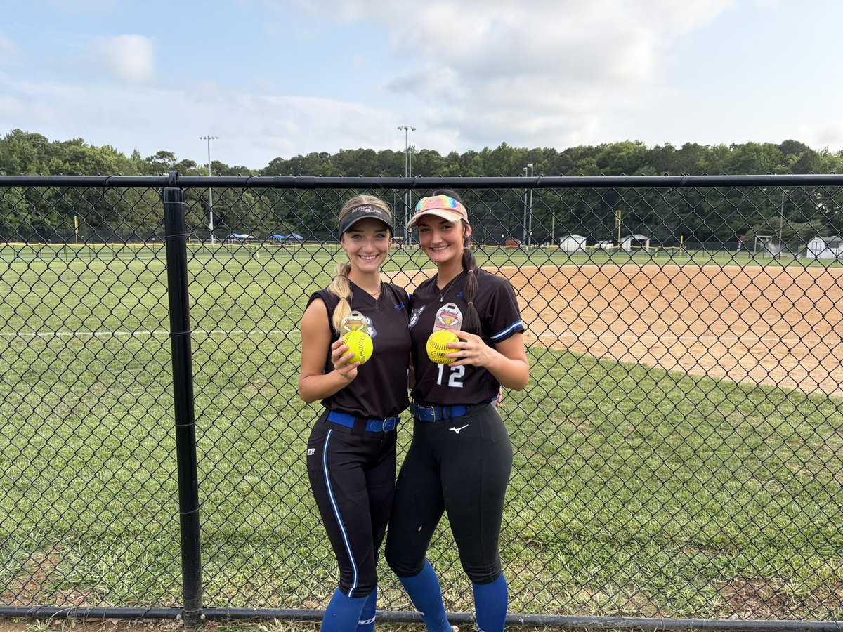 Huskies16uElite's tweet photo. π―πΆπ΄π¬ πΉπΌπ΅ πΈπΌπ¬π¬π΅πΊ πΒ
Congratulations to @eastonwaller09 and @GretchanHiley7 for blasting home runs on day one of Nationals! Β π£π£
#GDTBAH #DogsUp #HomeRun @3N2Sports @EStateHuskies @usssaeastcoast https://t.co/2SG2h4vVbY