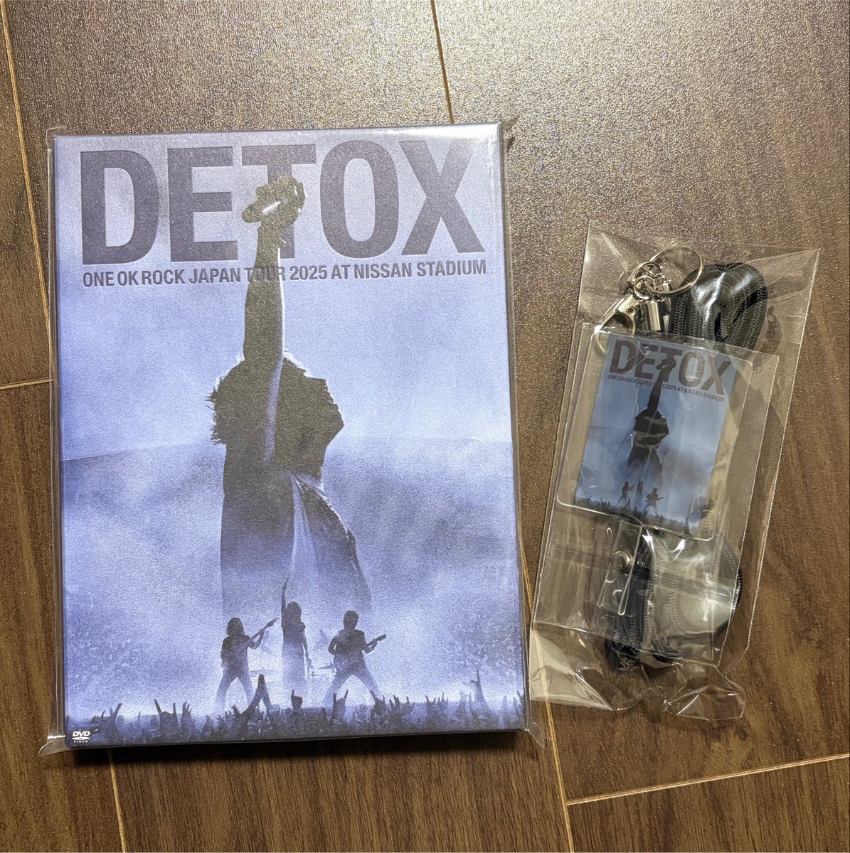 wanima_oor's tweet photo. DETOX円盤届いた〜ワンオクに会えるまでボルテージあげてこ https://t.co/U1YTO1uiqR
