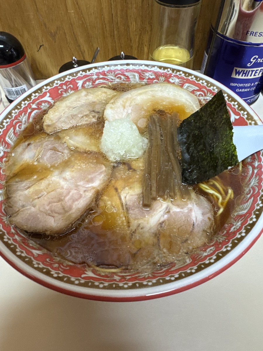 daydream1014's tweet photo. @ayutaro_728 お誕生日おめでとう御座います🎂美味しいラーメン沢山食べて下さいね💕 https://t.co/bXdjZt6VTE