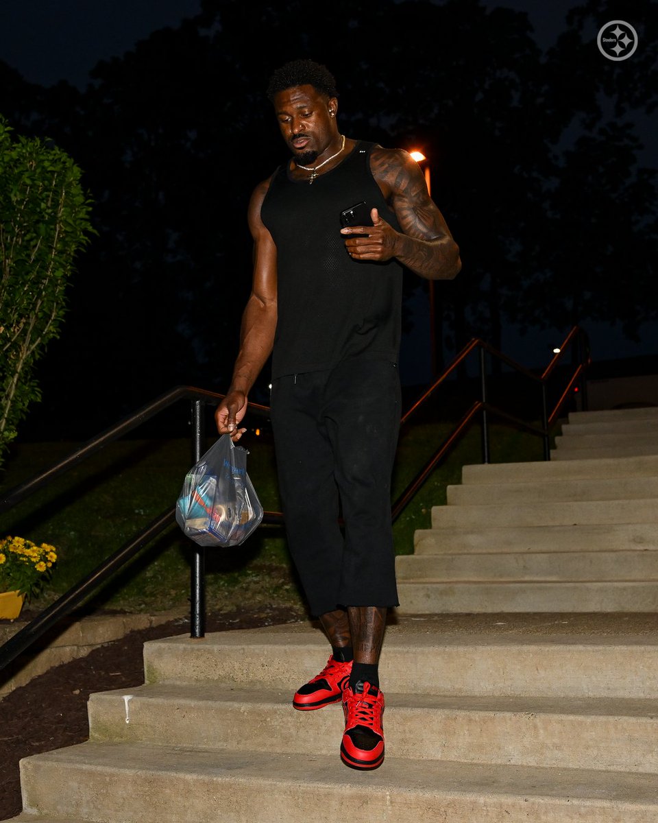 steelers's tweet photo. Gone campin' 🏕️ https://t.co/5p1HDzbQoe