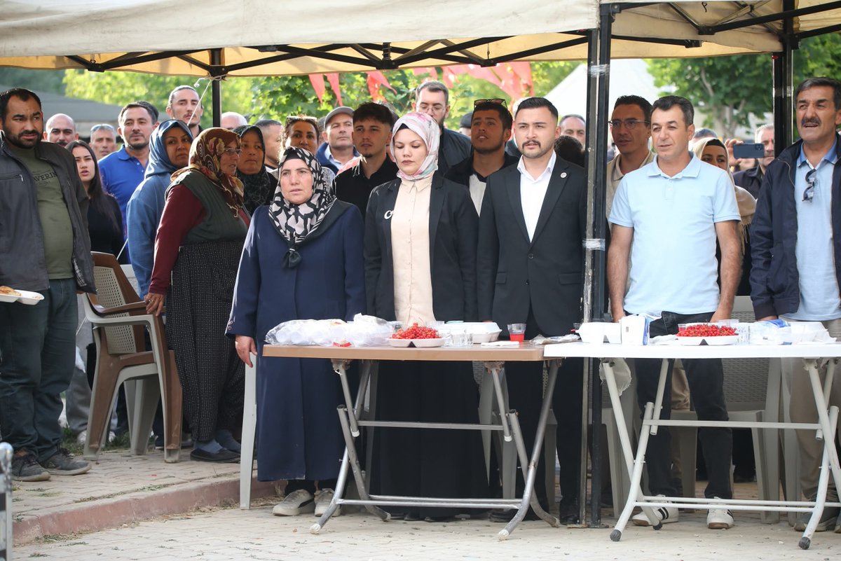 akkislaocak's tweet photo. Akkışla Kululu ve Çevresi Sosyal Yardımlaşma, Eğitim, Kültür ve Dayanışma Derneği tarafından düzenlenen 9. Kesdoğan Birlik, Beraberlik ve Gilaburu Şenliği'ne katılım sağladık.
@ayyildirim1 
@halityagmur 
@isayuzugullu https://t.co/Z1qX0K5wCJ