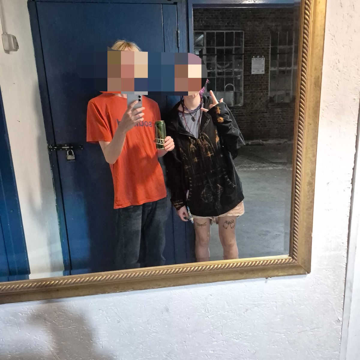 mangoed02122's tweet photo. me through my brothers eyes https://t.co/LQ9oLSJsOF