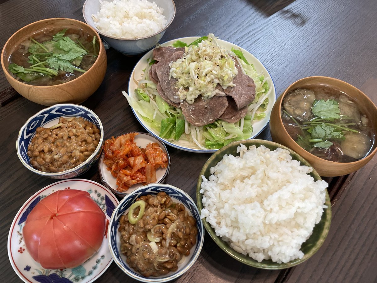 inuinuinu999's tweet photo. お昼に牛タンねぎ塩焼肉定食 https://t.co/ONbrUhGBdL