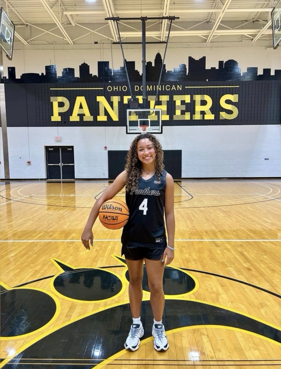 GLHSgirlsbball's tweet photo. @kyajordan23 Congratulations! We are incredibly proud of you. 💙💛💪🏾 #BBDD https://t.co/omYPoFbeZ5