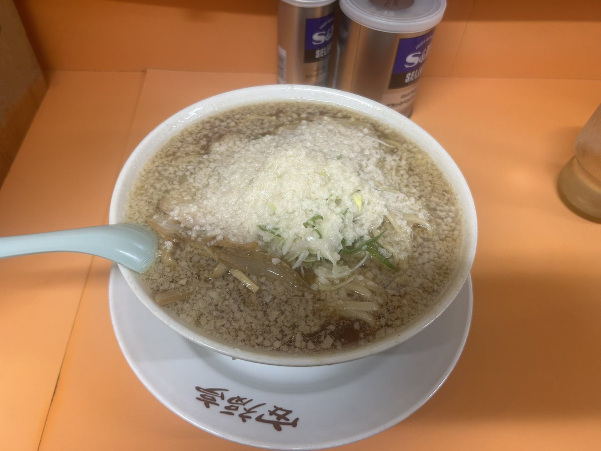 TOQNAGA's tweet photo. 燕背脂系ラーメンのKing of Kings
安福亭 神田店で
老麺大盛 大油
食べればわかるこの美味さ
ごちそうさまでした https://t.co/NoxvdESrIW