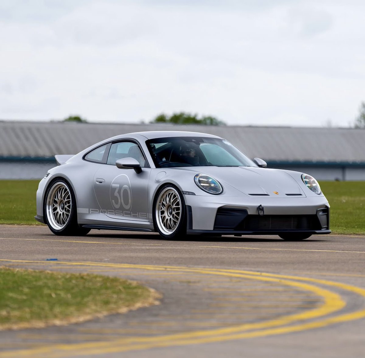 PurelyCars's tweet photo. https://t.co/tc91RYRDqf