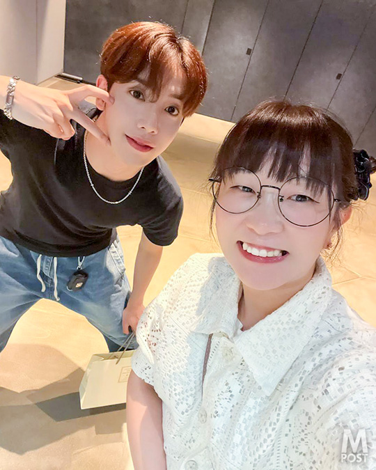 mposttv's tweet photo. 【連載】芸人イ・ウンジの최애（チェエ）日記～第2回 ドラマの感動を舞台で再び。ミュージカル『愛の不時着』観劇レポート
https://t.co/nm2UfFFHEA

#イ・ウンジ #이은지 #LEEEUNJI
#최애日記 #チェエ日記
#愛の不時着 #사랑의불시착
#nSSign #カズタ #엔싸인 https://t.co/mAC4dqQwTS