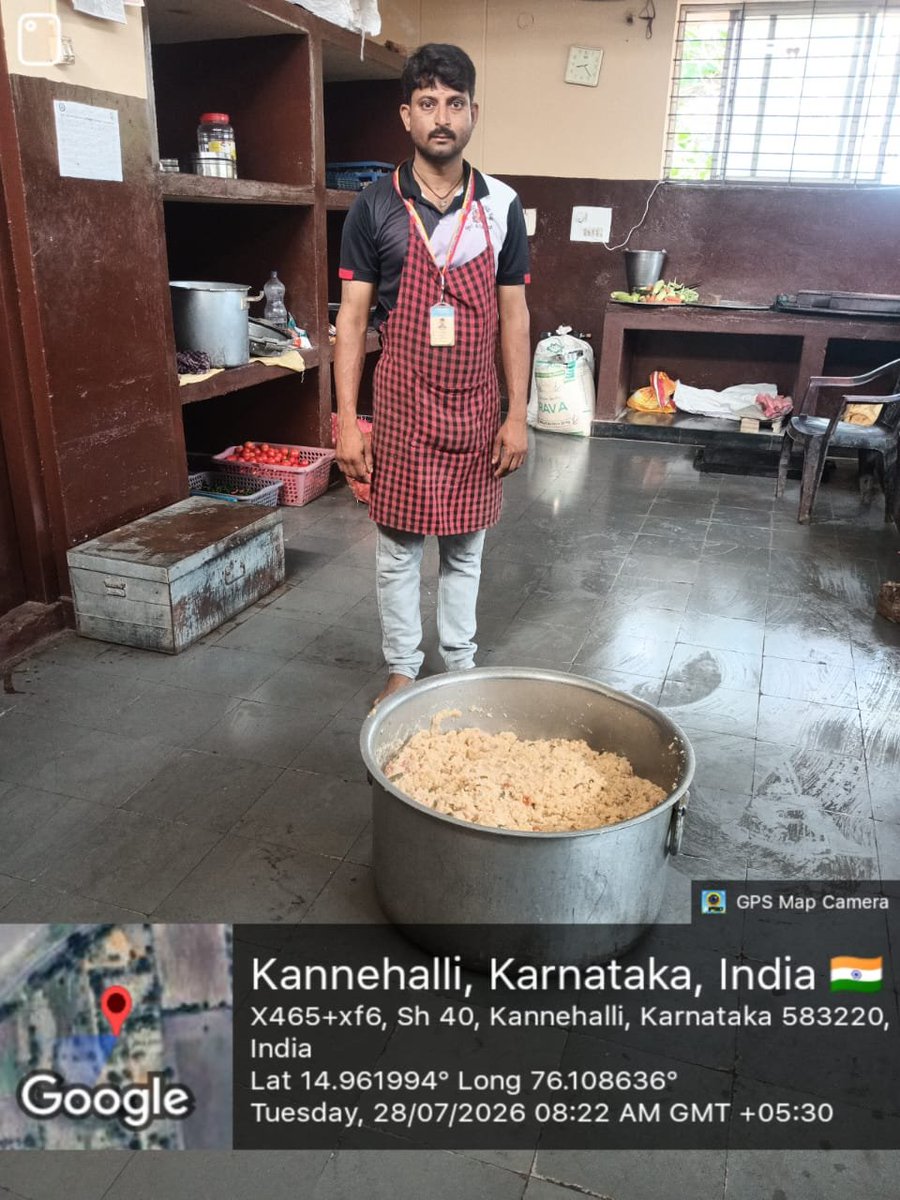 MdrsItagi's tweet photo. Breakfast 
#SocialAudit_SWDMeals 
#Socialwelfare_Karnataka https://t.co/SUWlwx8LId