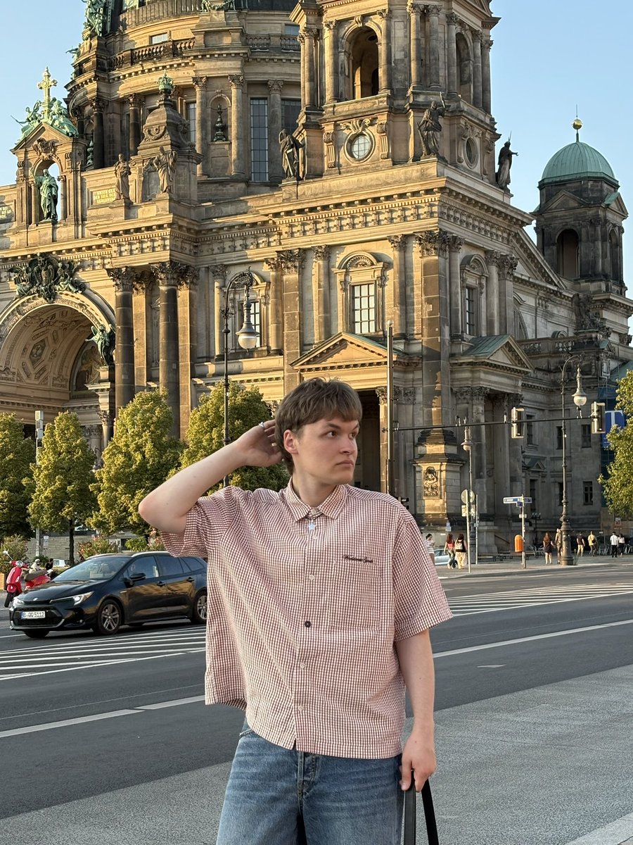 qsarder's tweet photo. Berlin 🇩🇪❤️‍🩹 https://t.co/dYE7uWiXgI