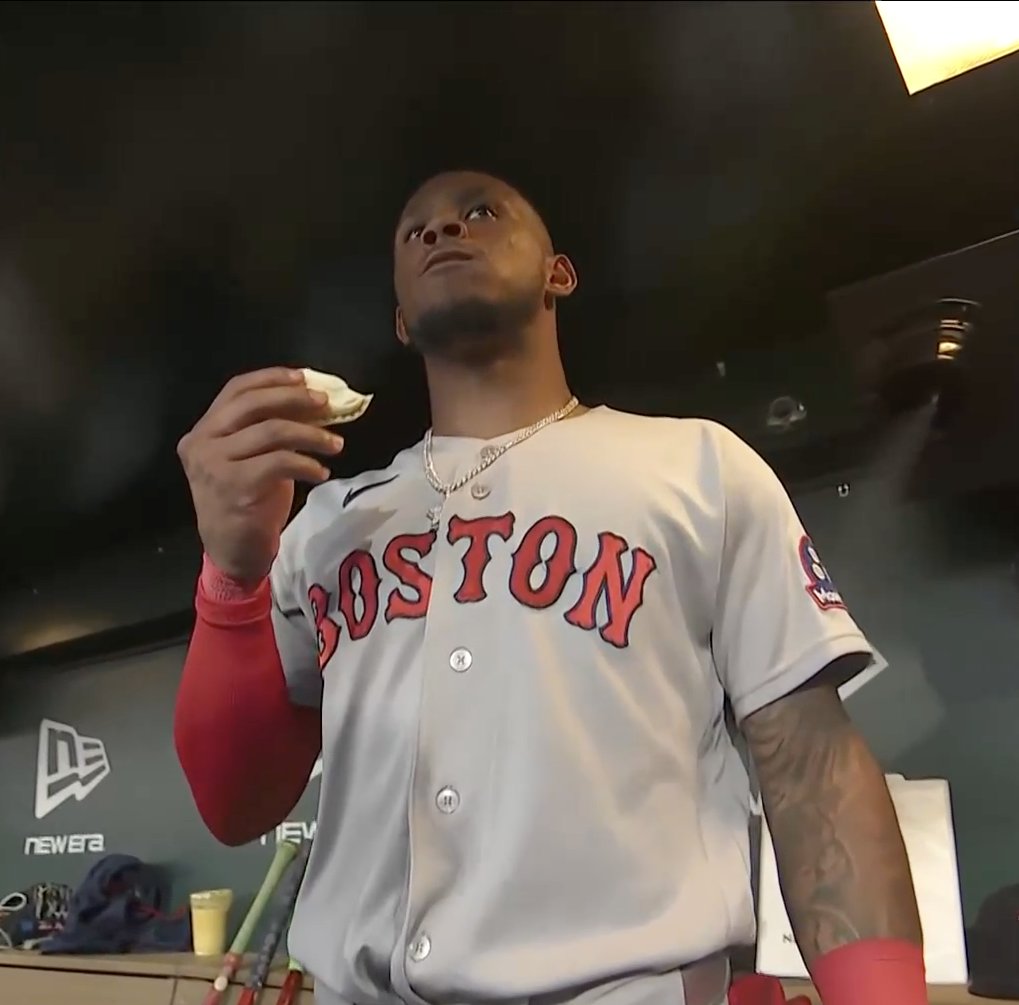 RedSox's tweet photo. It's like a reward. https://t.co/ix5spDbZJO