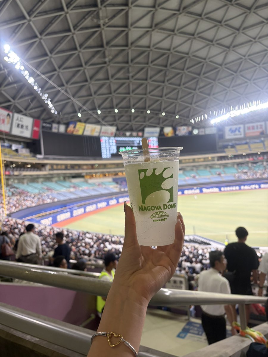 ma796_'s tweet photo. #第108回全国高校野球選手権愛知大会
ﾄﾞﾗﾏみたいだ⚾🔥

ｱﾘｰﾅ席のない綺麗な芝生と熱気
ﾄﾞﾗﾏみたいだ⚾🔥
#ﾊﾞﾝﾃﾘﾝﾄﾞｰﾑ名古屋 https://t.co/EFiIoIYfRx