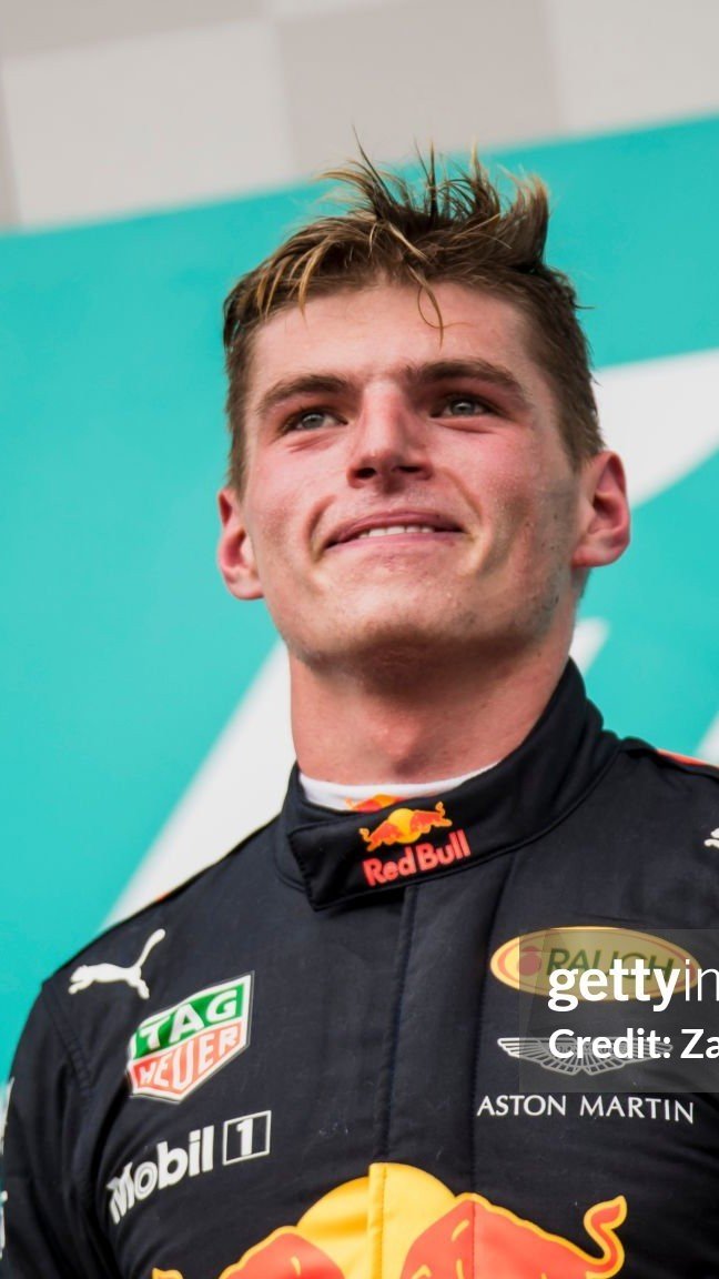 archivo1633's tweet photo. Day 85 of posting photos of Charles and Max until they win a race https://t.co/G5Wd1KmI0X