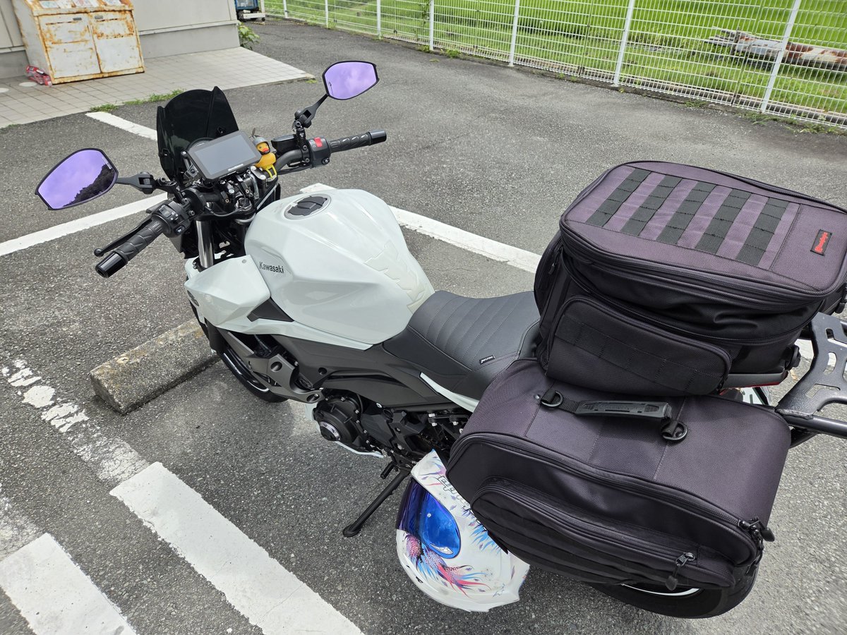 schwizu's tweet photo. 買い物がてらちょっと
おバイク乗ってきたよー
アツい😅 https://t.co/TtUP3DMm2F
