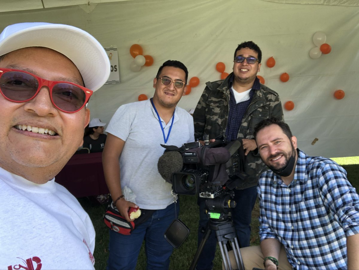 ProfeJaviJuarez's tweet photo. @rturrent He conocido a algunos de ellos y efectivamente, son de lo mejor. Algunos de ellos y ellas ya no están, pero sus enseñanzas y profesionalismo aún marcan mi labor como docente. ¡Abrazos a todos y todas! #OnceTV #ElCanalDeLosPolitécnicos https://t.co/yPx42V87zJ