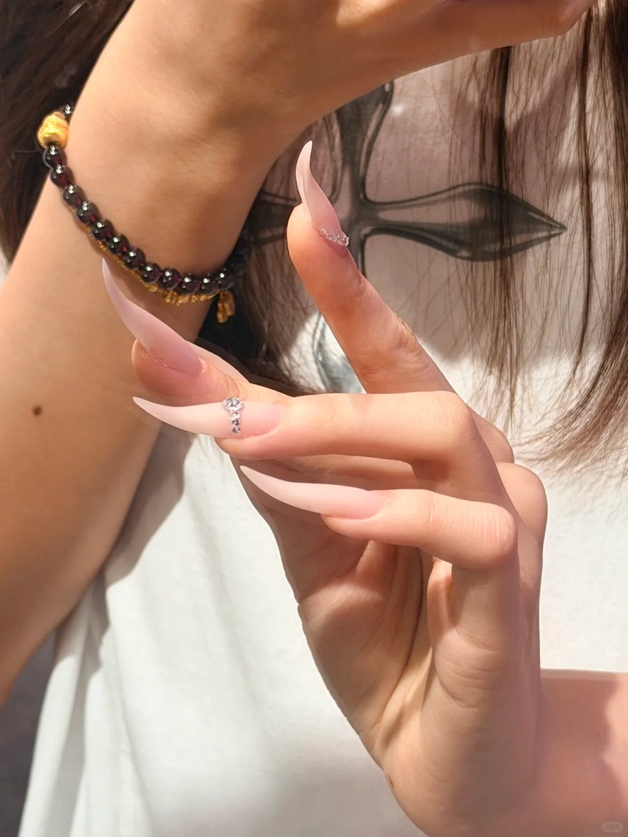 pab19991's tweet photo. 蓮の形をした鎧の魅力を、誰が理解するだろうか。 https://t.co/o8iWOFecDS