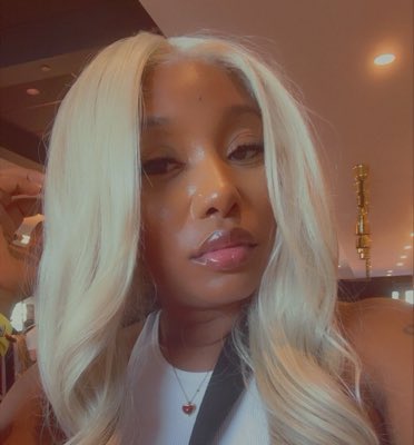 ✨BUSINESS WOMAN ✨ tweet media