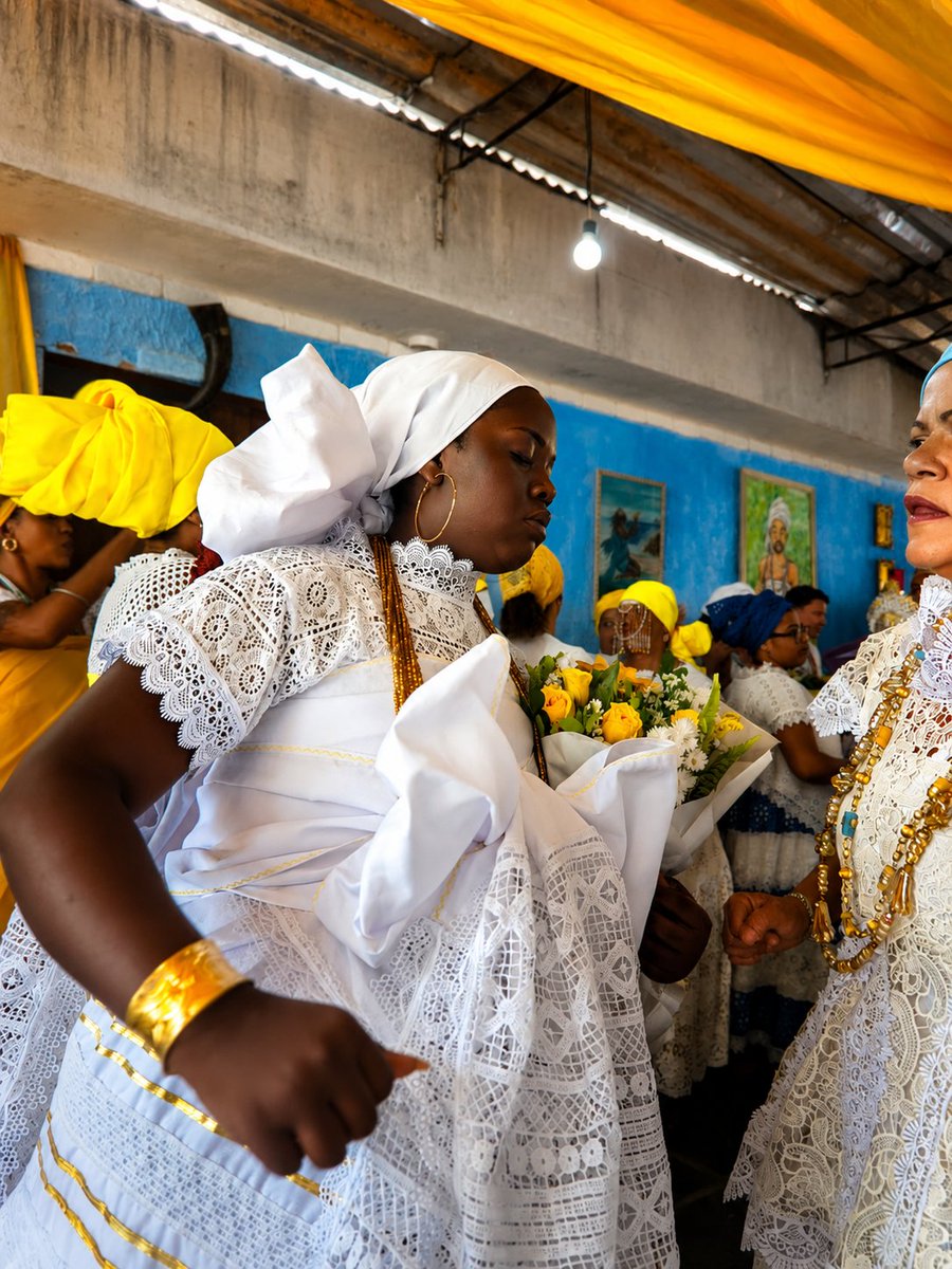 JuremeiraNay's tweet photo. Quando eu disser que vi Deus, ela era uma mulher preta! Ori yeye ô iyá mi Osún ✨ https://t.co/hMxu6eeWz3