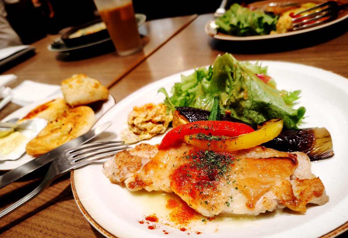 3collargood's tweet photo. チキングリルマスタードソースとか
おしゃれなもん食べた

ガチおしゃれな味したわ https://t.co/uydHbFxARq