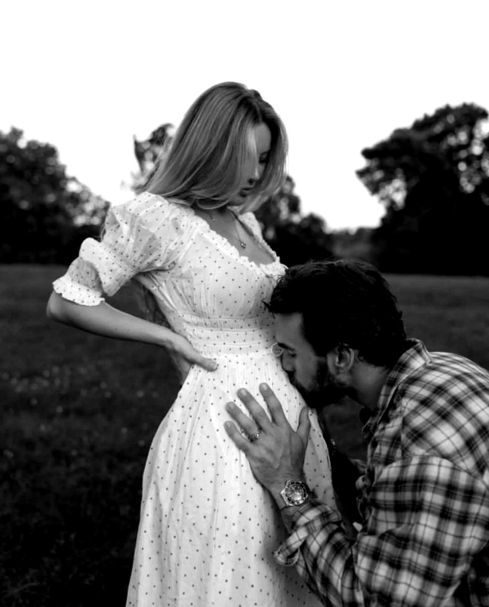 CaoticcBoy's tweet photo. Lo estábamos guardando por un tiempo pero a mí y a mi esposa @eclipsewomann , nos complace anunciar que está en camino un nuevo integrante en nuestra hermosa familia. https://t.co/JK7zZ399Zl